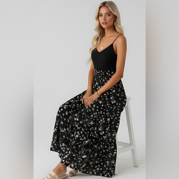 Black Frenchy Ditsy Floral Midi Skirt - Picture 2 of 9